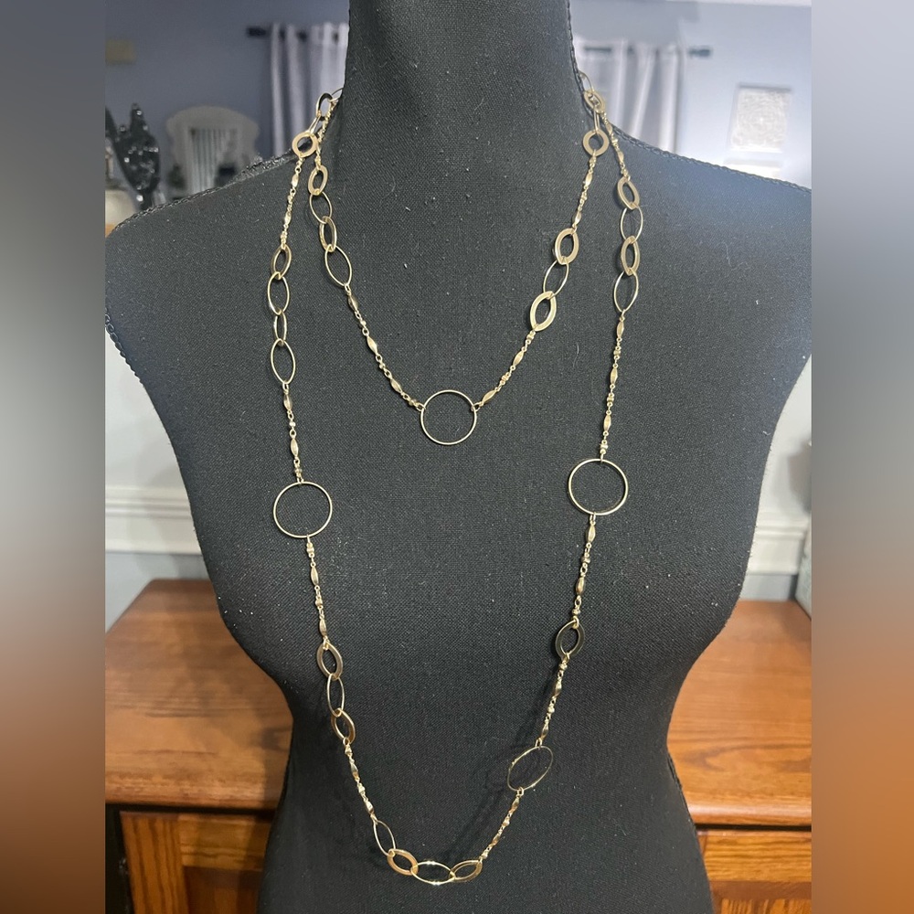 Avenue Gold Oval Link Necklace